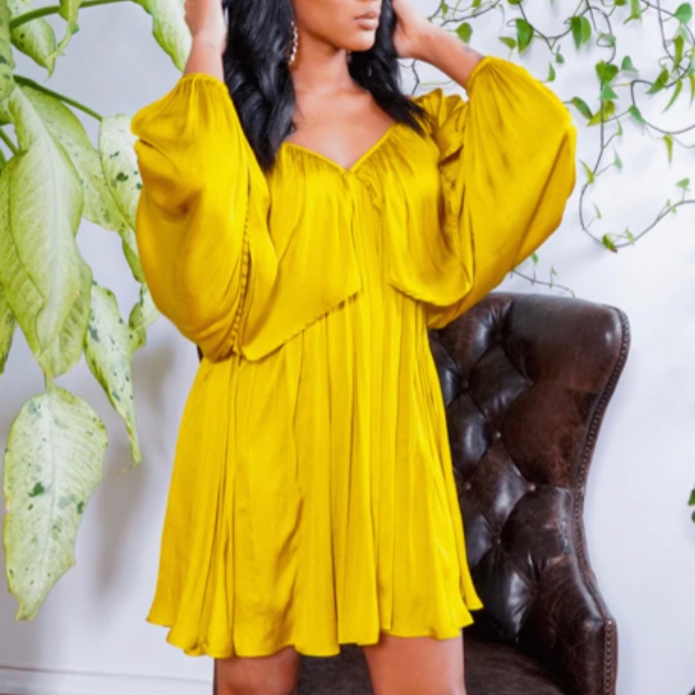 SHE'S CLASSY | FLOW DRESS - CHARTREUSE